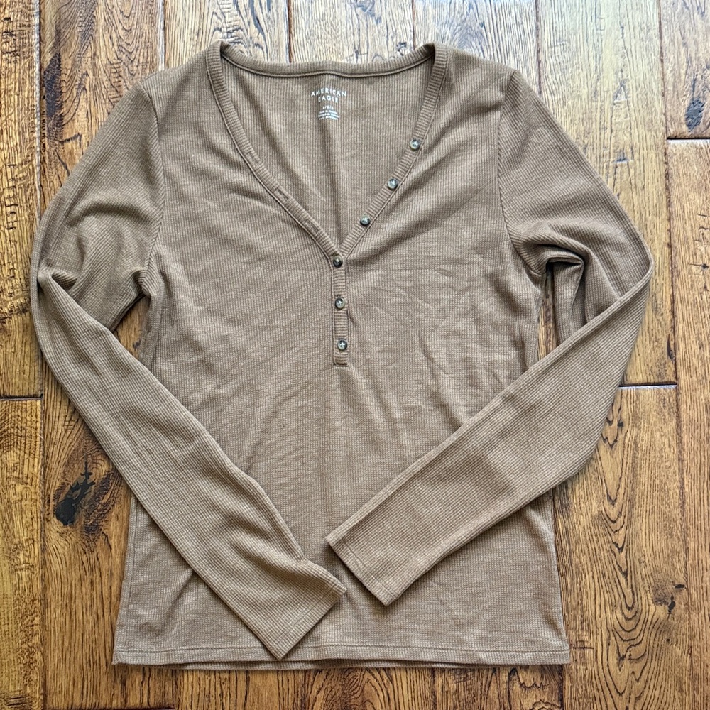 American Eagle Outfitters Tan thermal Shirt